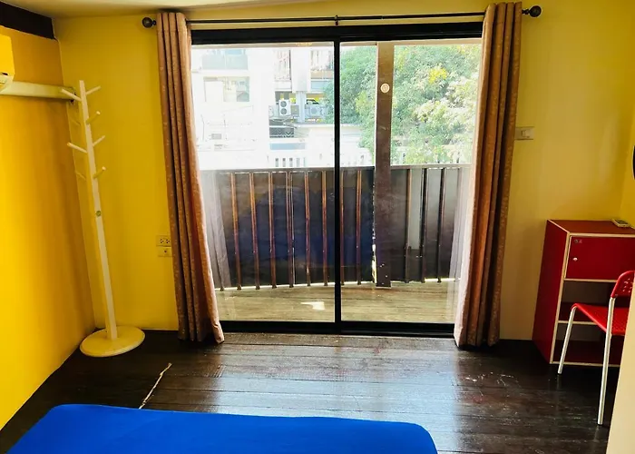 Hostal 146 Canal Bangkok